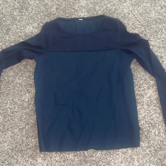 Lululemon thick shirt - Picture 1 of 4